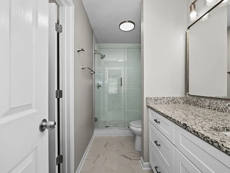 113 Lancaster Gate Pl — Photo 20