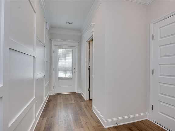 5th image of 157 Canton Park Avenue