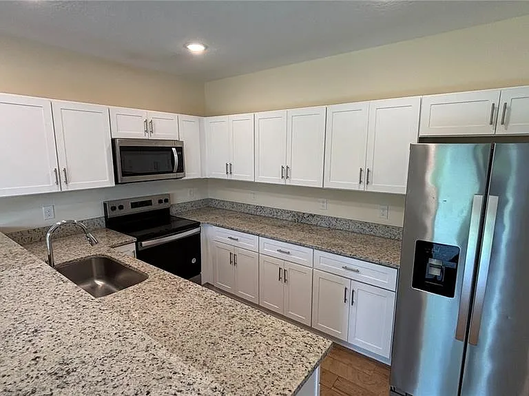 280 Gardner Ln #1 — Photo 3