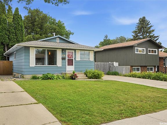 3rd image of 338 Brock CRESCENT