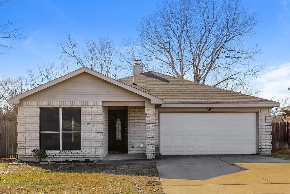 3 bed, 2.0 bath, 1420 sqft, $2,125 — Photo 1
