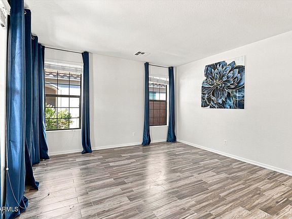 5th image of 3108 E RIDGEWOOD Lane