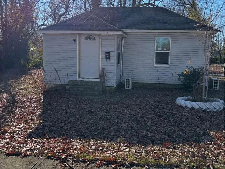 1010 Cutler St — Photo 2