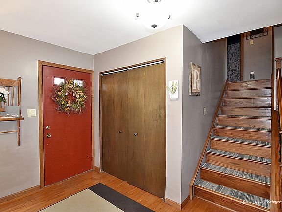 5th image of 1931 Sapphire Ln