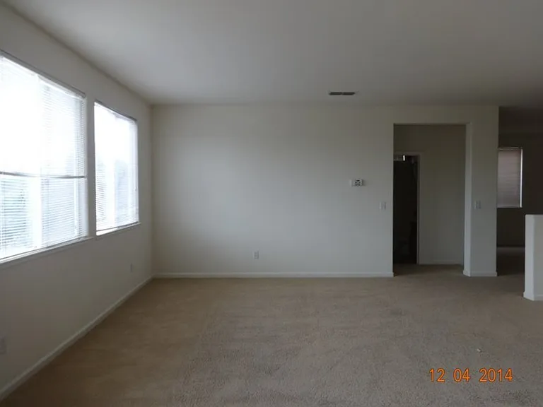 2026 La Rabyn Way — Photo 5