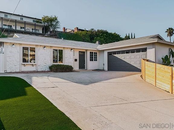 4th image of 5994 Amaya Dr