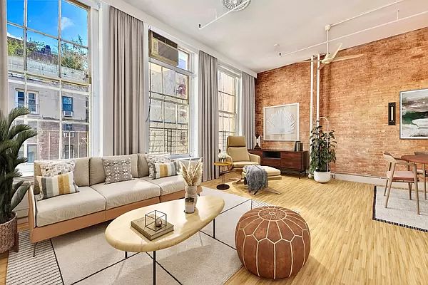 1st image of 138 Grand St APT 3EM