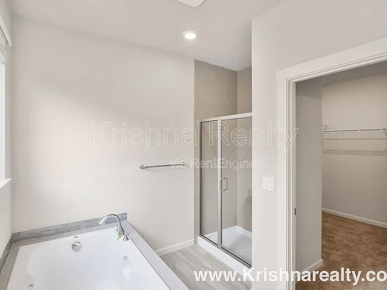1004 S 31st Ave — Photo 16