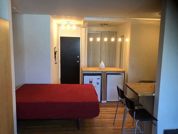 4th image of 515 W Wrightwood Ave APT 419