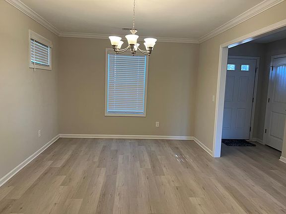2nd image of 1725 Glenmorangie Dr