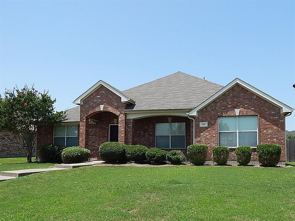 1st image of 107 Cliffbrook Dr