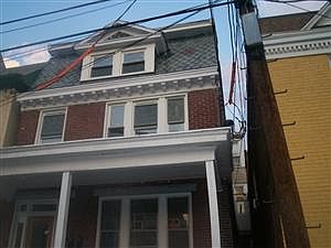 2nd image of 123 Polk St APT 3