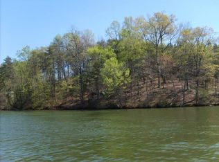 8 Watch Tower Dr, Moneta, VA 24121