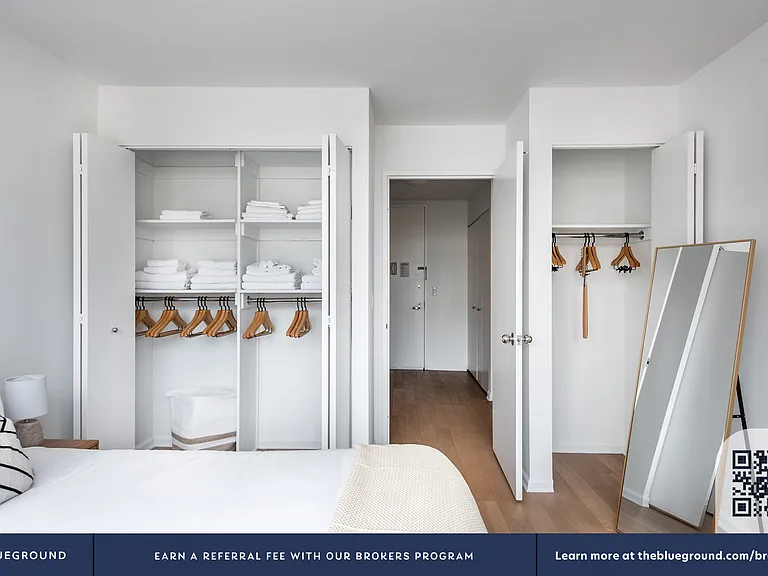 400 Chambers St #21B — Photo 13