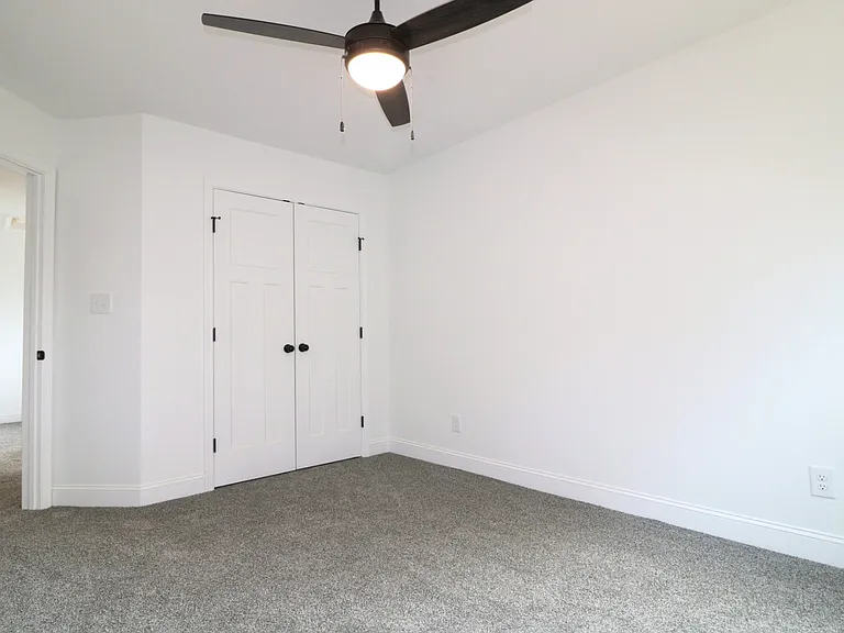 137 Independence Ln — Photo 25