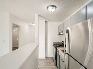 22805 30th Ave S #A, Seattle, WA 98198