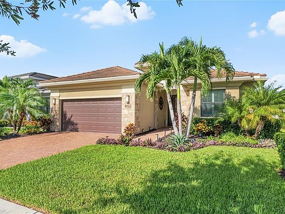 2nd image of 4925 SURFSIDE CIRCLE