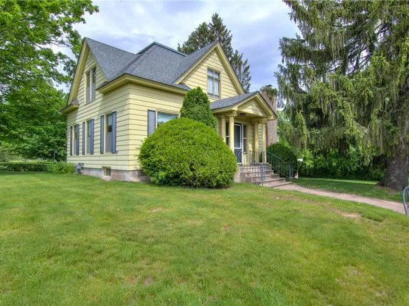 233 S 5th Street, Barron, WI 54812