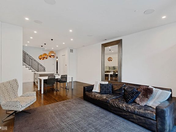 3rd image of 1015 N Cleveland Ave Unit 3