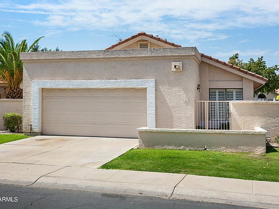 2nd image of 961 W BARBADOS Drive