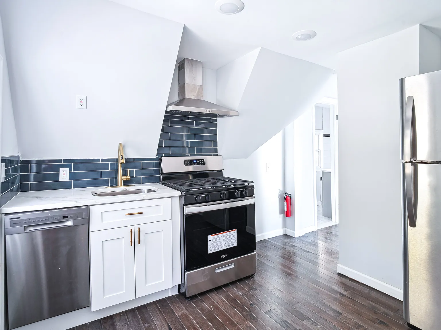 1 bed, 680 sqft, $2,200 — Photo 1