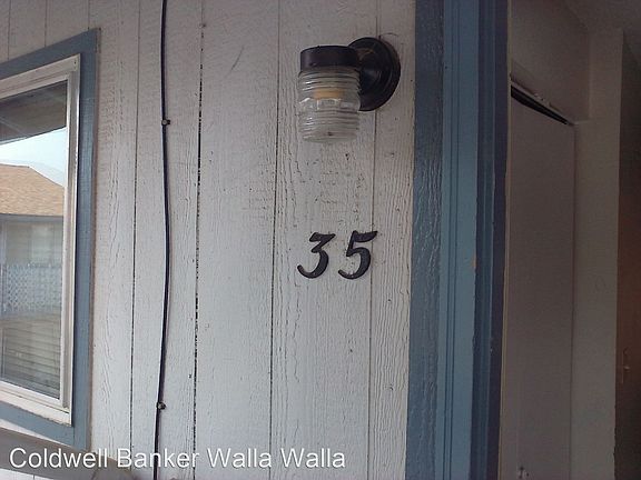 2nd image of 1800 Evergreen St APT 35