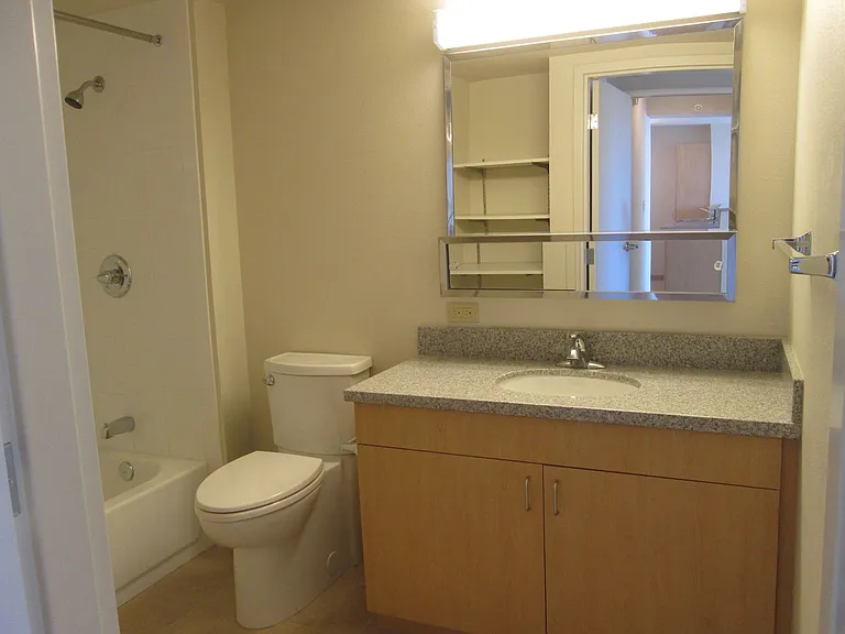 1315 Kalakaua Ave #2406 — Photo 5