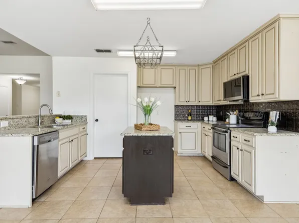 413 Highview Cir, Royse City, TX 75189