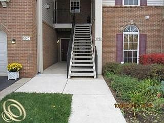 1st image of 5940 E Island Dr