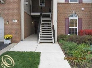 5940 E Island Dr, Ypsilanti, MI