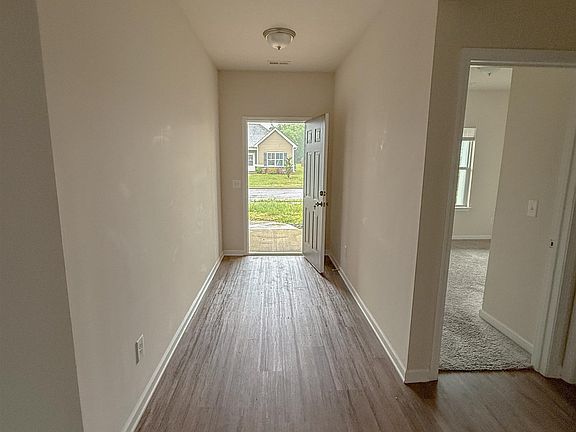 5th image of 13027 Lantern Pointe Way