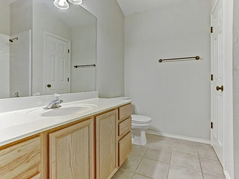 20904 Waterside Dr #3 — Photo 11