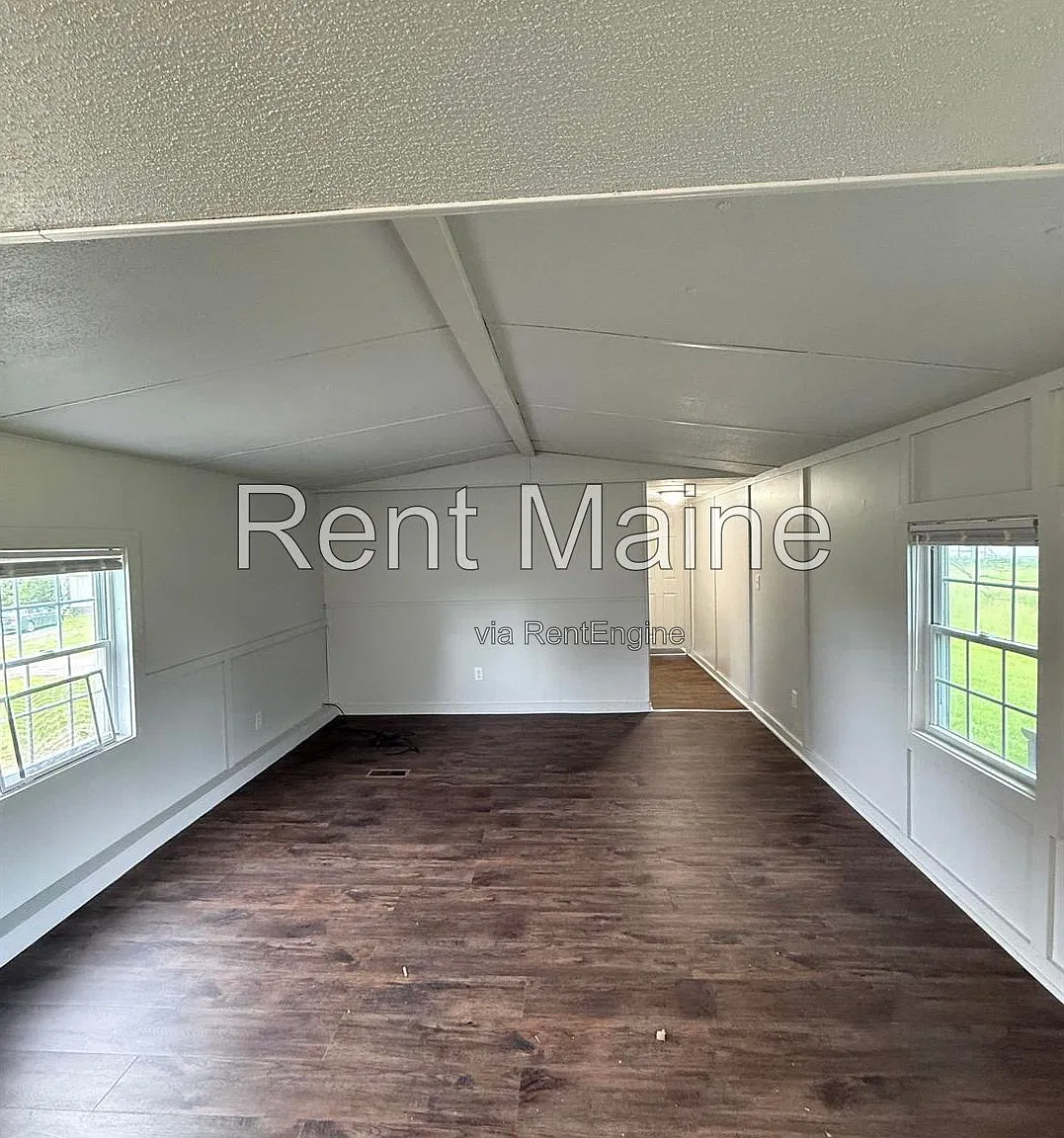 3 bed, 1.5 bath, $1,050 — Photo 4