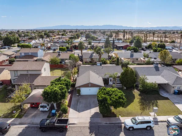 1012 Desert View St, Calexico, CA 92231