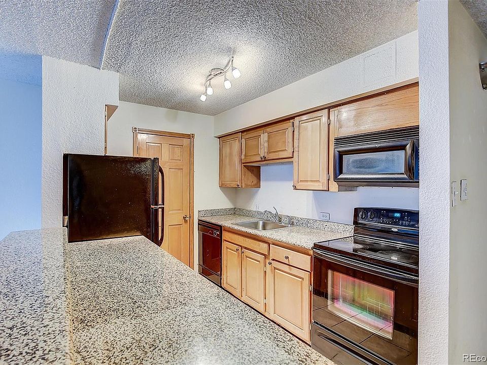 1st image of 1020 15th St APT 9J