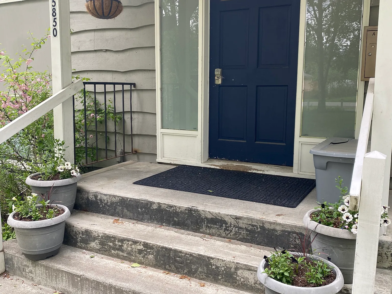 2 bed, 1200 sqft, $1,975 — Photo 3