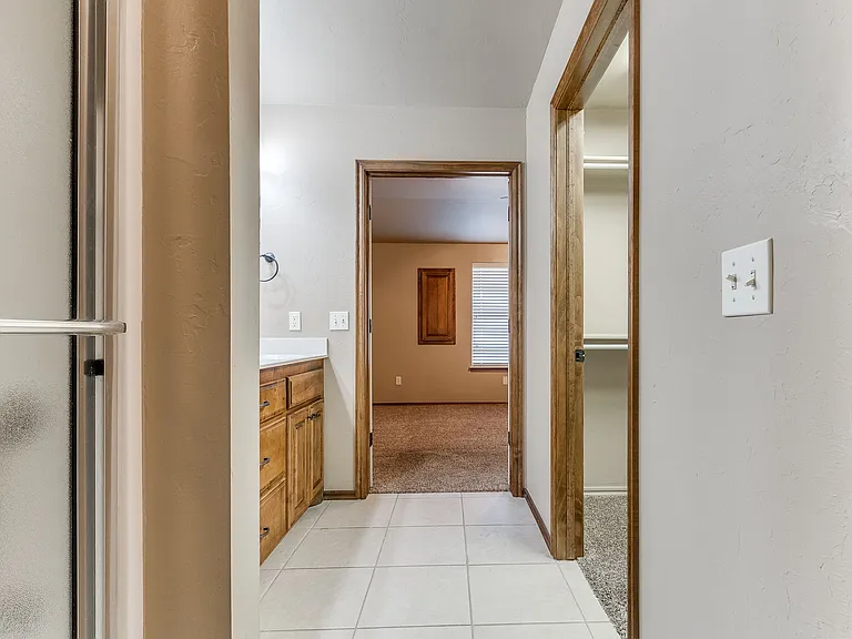 2413 Kyle Robert Ln — Photo 35
