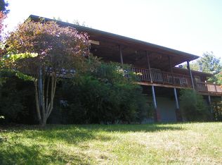 50 Greenbriar Ln, Franklin, NC 28734