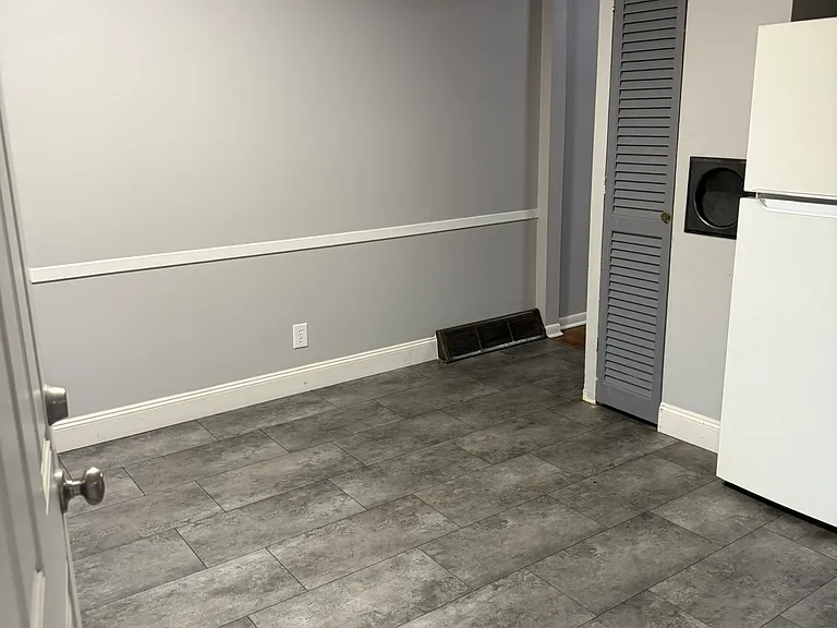 905 N Meadows Ct #D — Photo 17