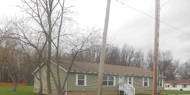 2nd image of 375 N Johnson Rd