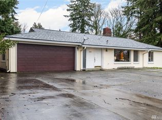 3218 NE 115th St, Seattle, WA 98125