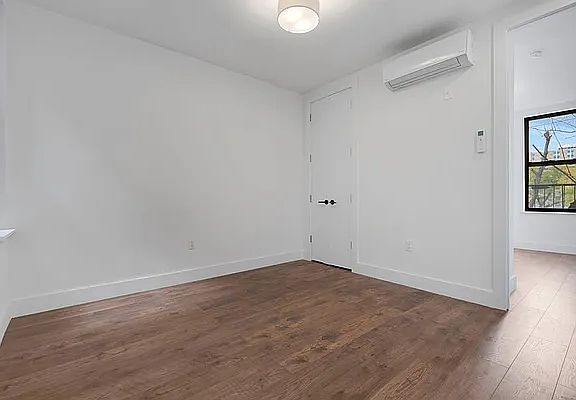 3rd image of 393 Bleecker St APT 2L