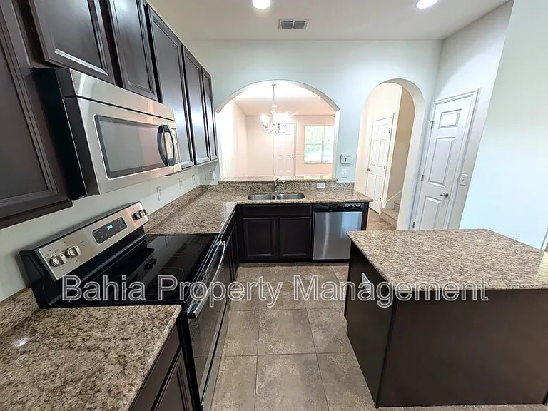 14161 Stowbridge Ave — Photo 8