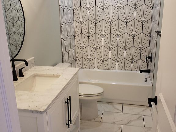 2nd image of 21 Gay St #201 & 203