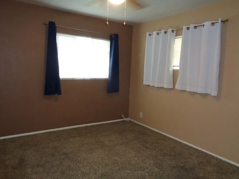 2614 E Pierson St — Photo 7