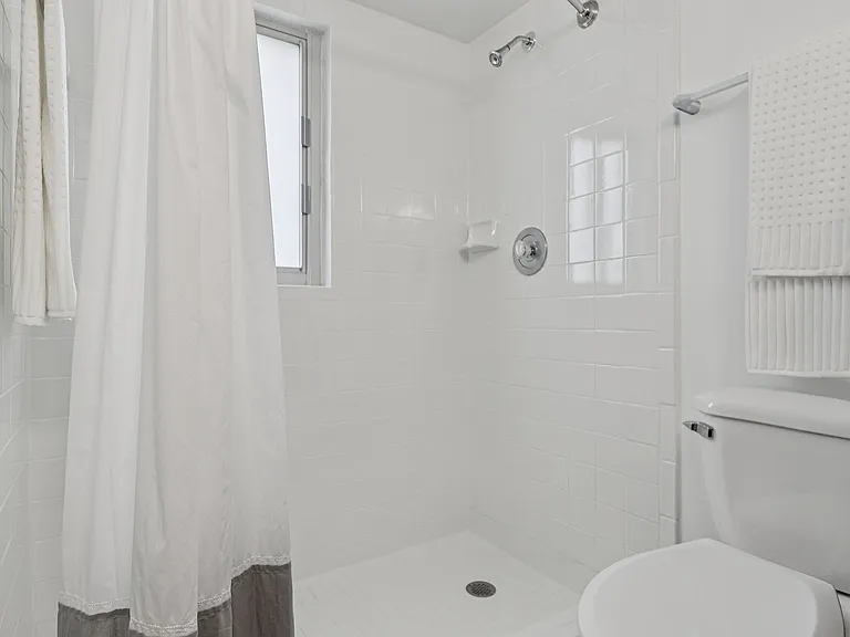 B2- Model Unit (2bd 2bth)
