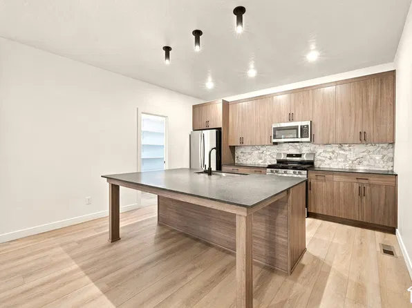 4068 S Lucy Ln #11, Roy, UT 84067