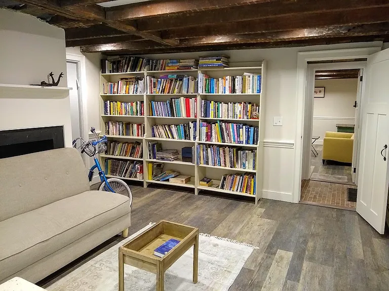 Common Area, apartment entrance.