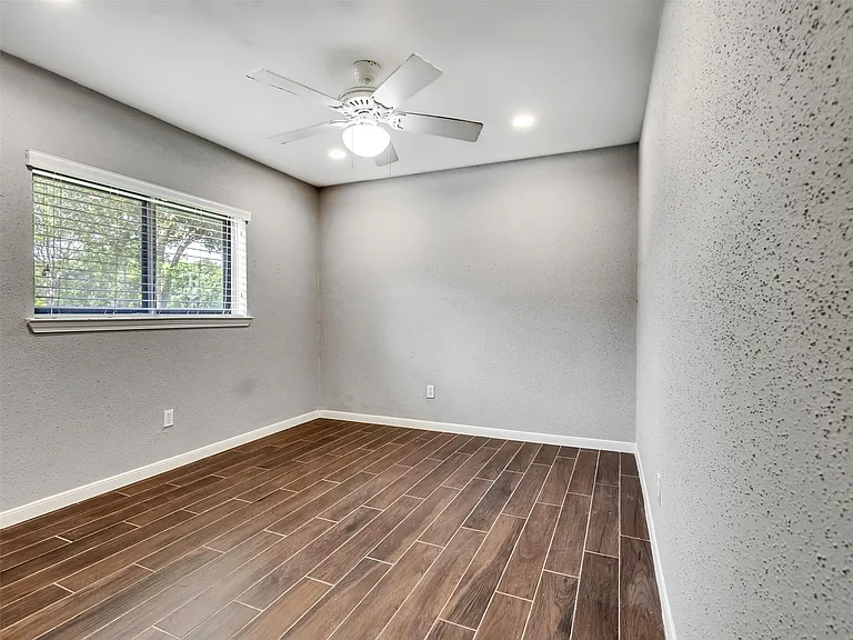 2554 Olympus Dr — Photo 20