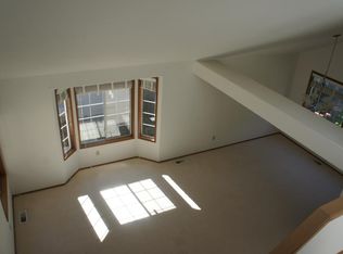 25221 SE 35th St, Issaquah, WA 98029